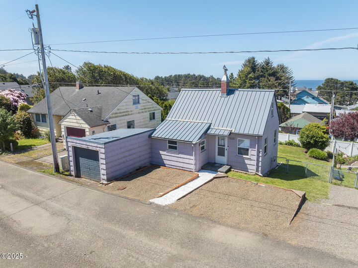 3039 NW Oar Drive  Lincoln City OR 97367 photo