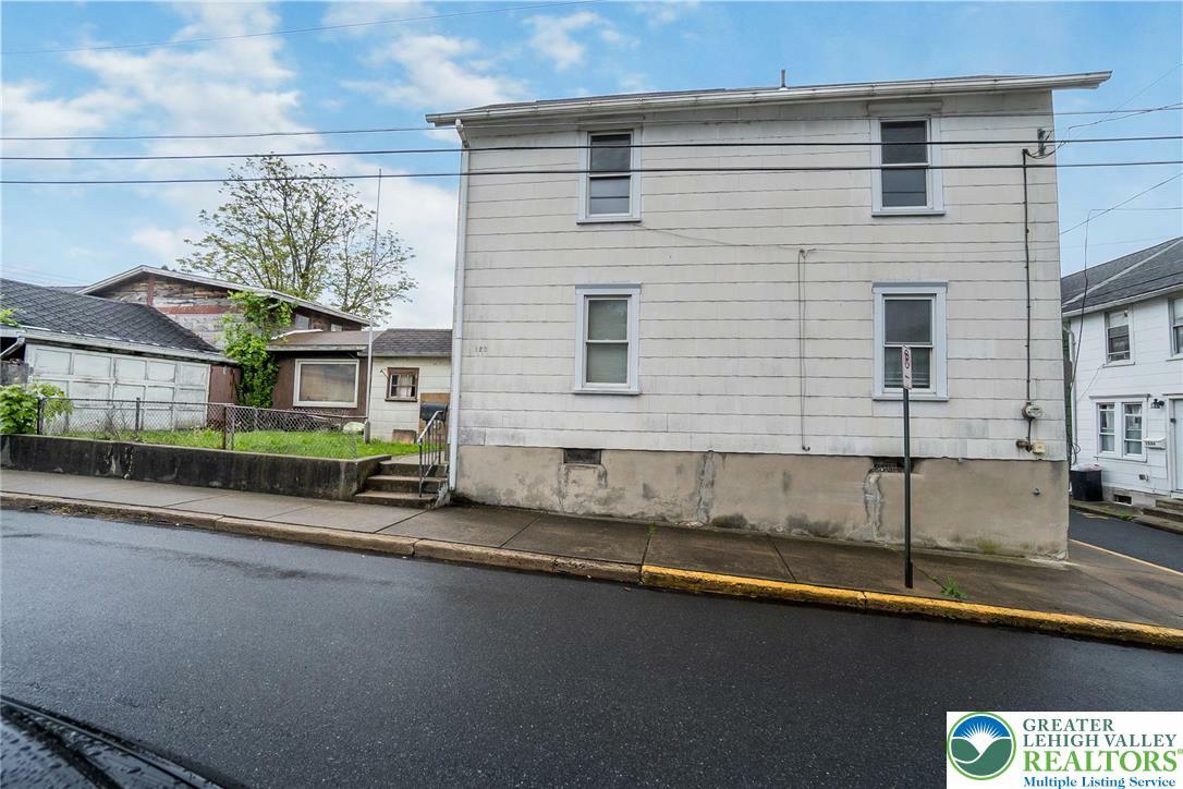 Property Photo: 120 W 16th Street PA 18067