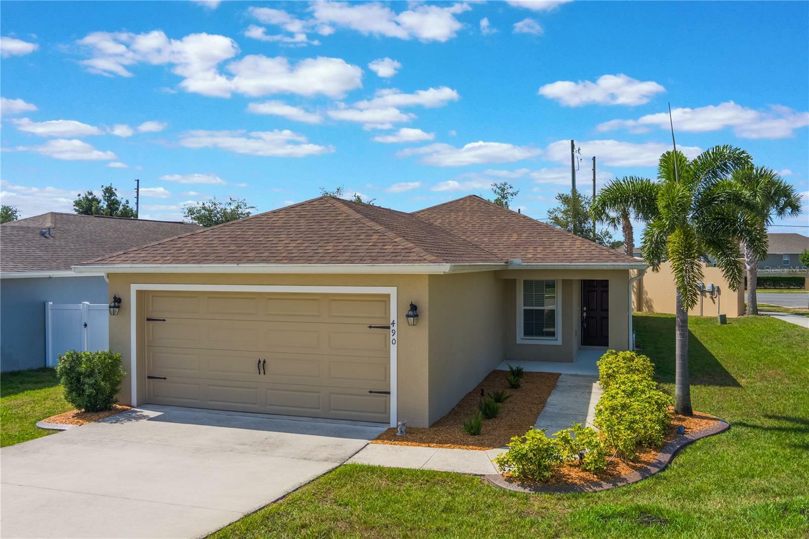 Property Photo: 490 Pentas Lane FL 33844
