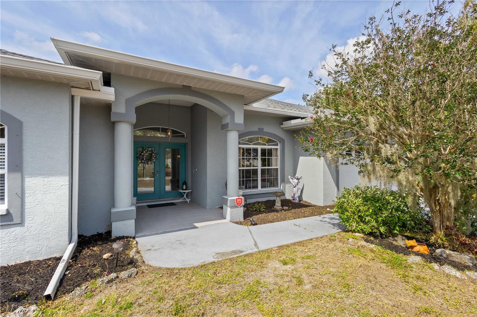 Property Photo: 1513 Urmey Lane FL 34286