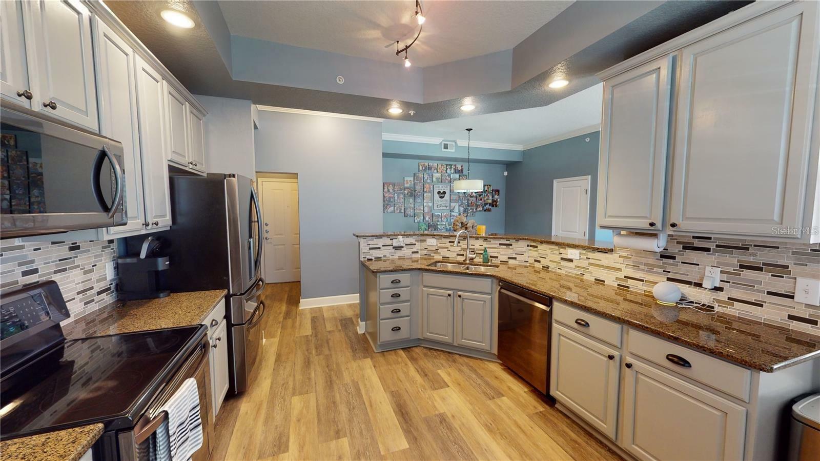 Property Photo: 1230 Wright Circle 101 FL 34747
