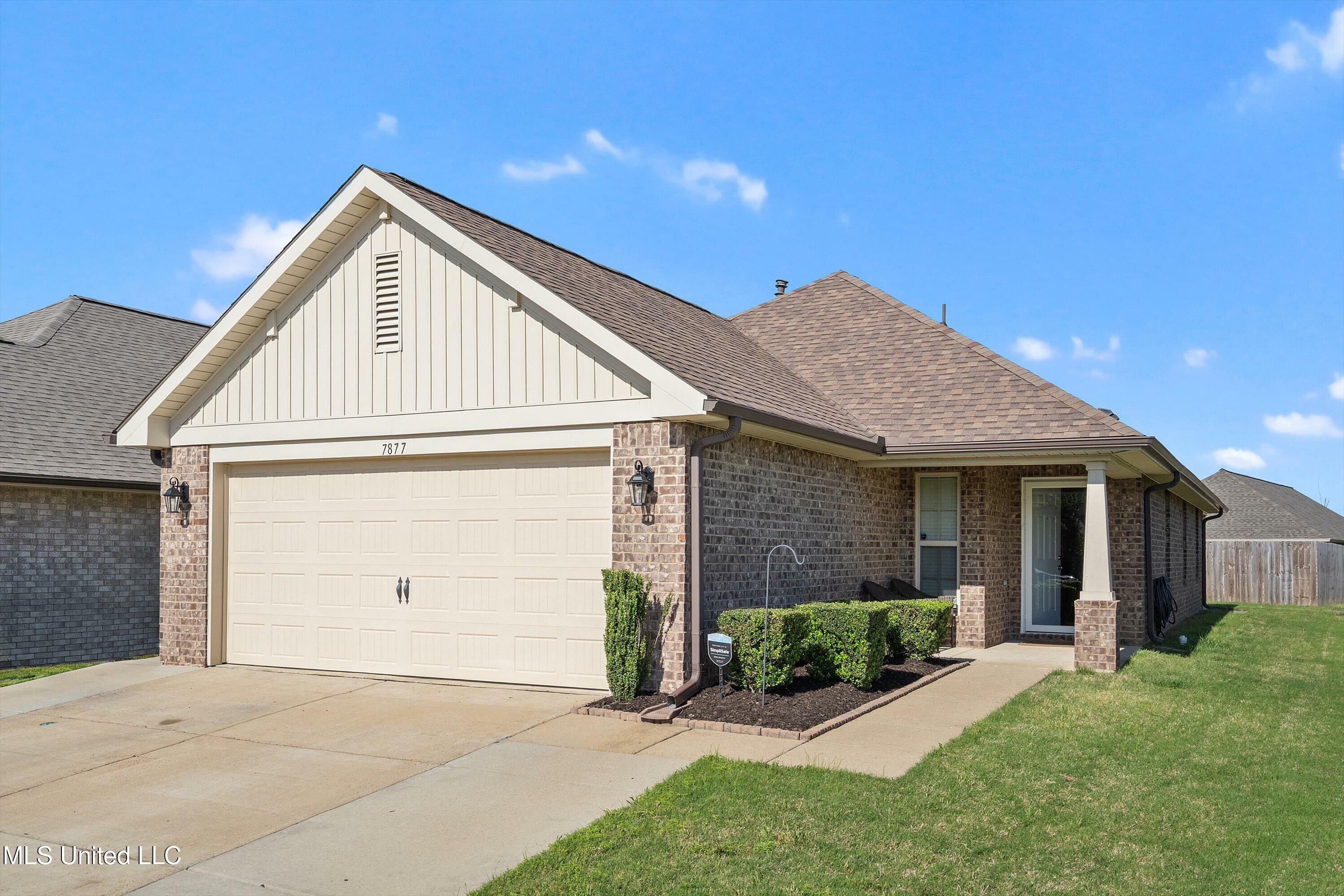 Property Photo: 7877 Allenwood Lane MS 38654