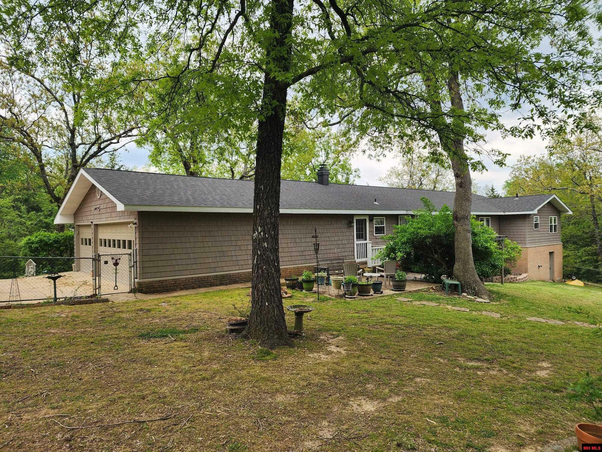 Property Photo: 1091 Marquis Drive AR 72653