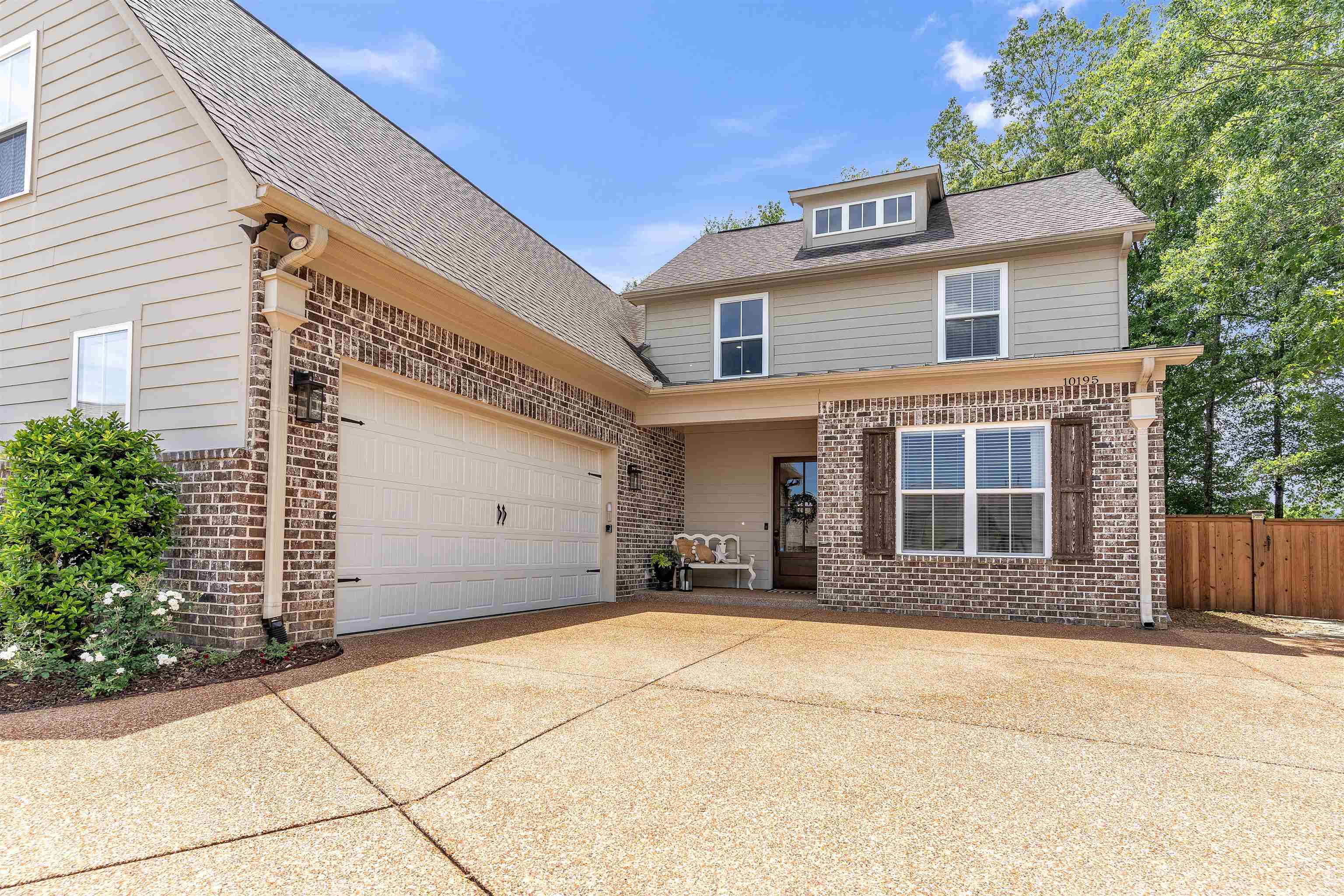 Property Photo: 10195 Evergreen Manor Cv TN 38002