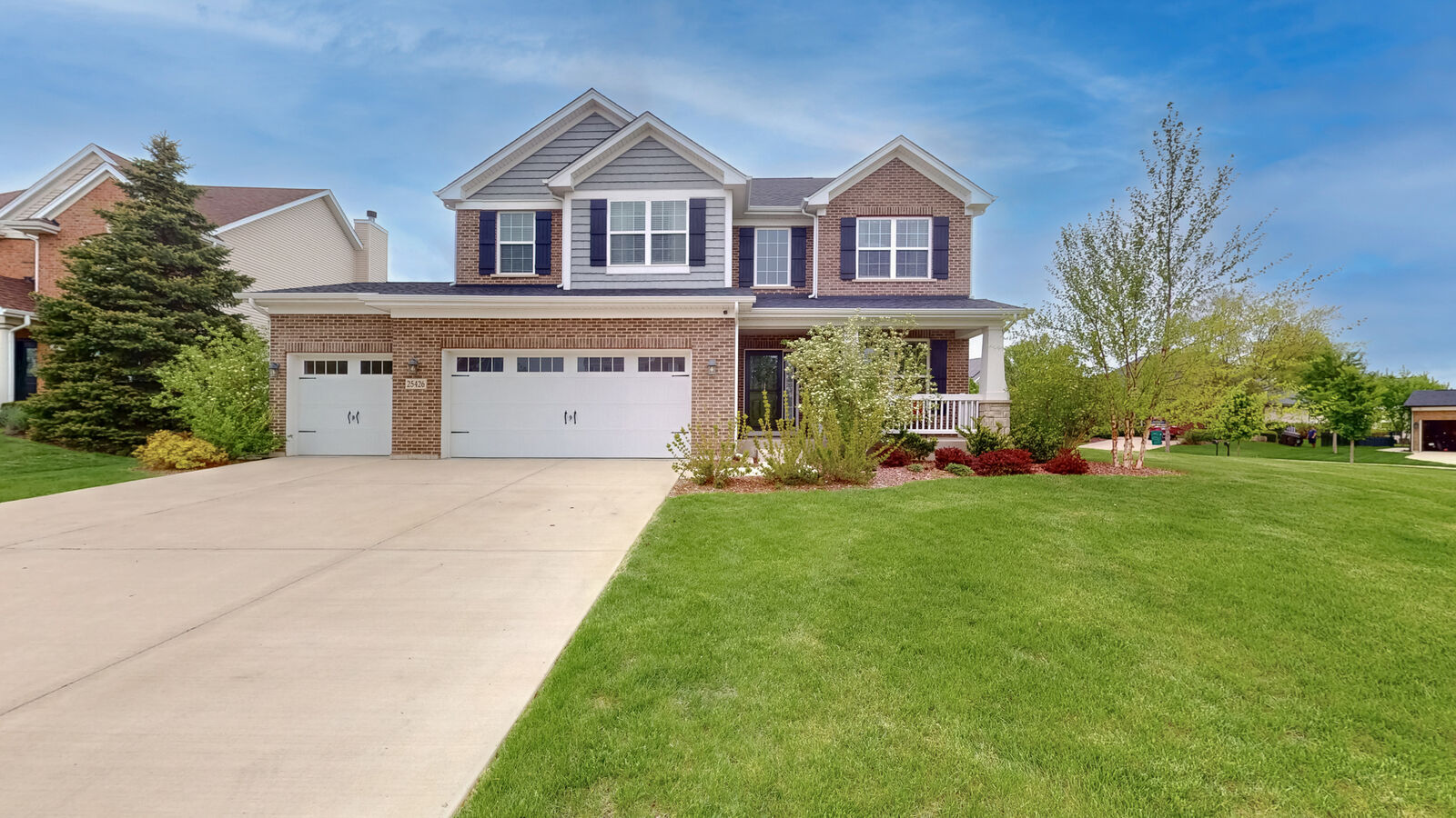 Property Photo: 25426 Prairiewood Lane IL 60404