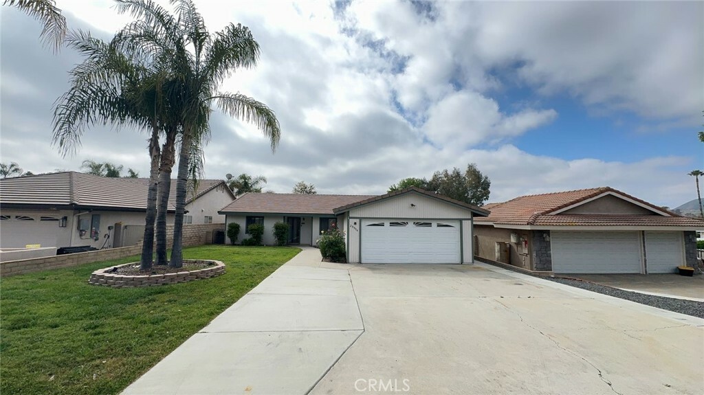 29954 Gulfstream  Canyon Lake CA 92587 photo