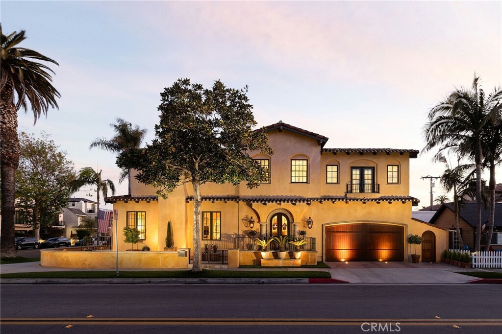 Property Photo: 427 10th Street CA 92648