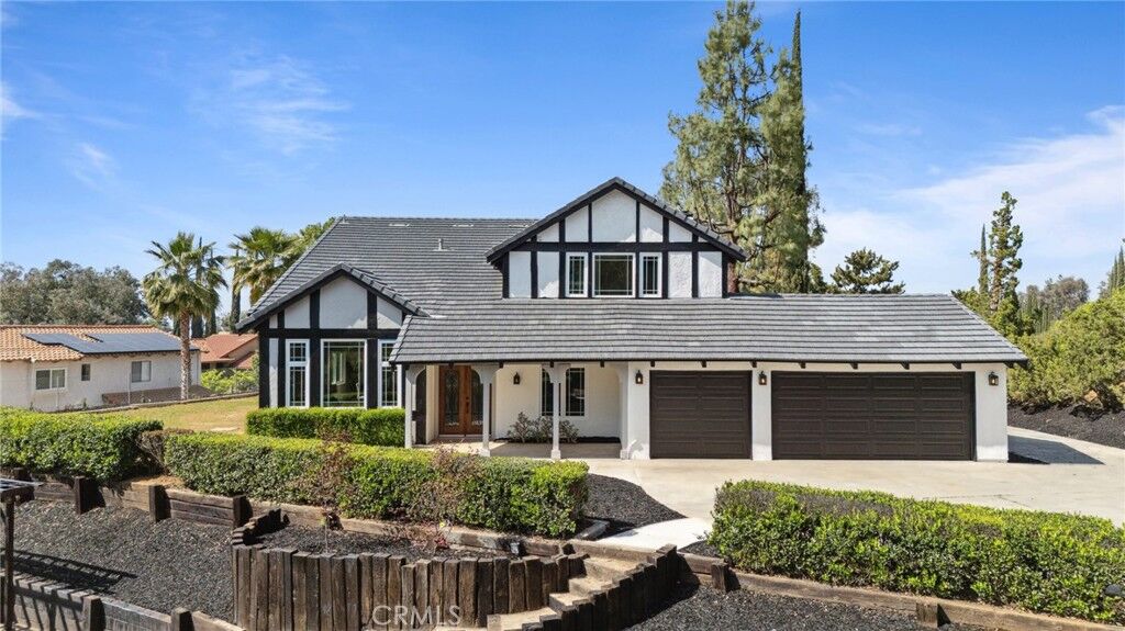 Property Photo:  529 Manzanita Road  CA 92373 