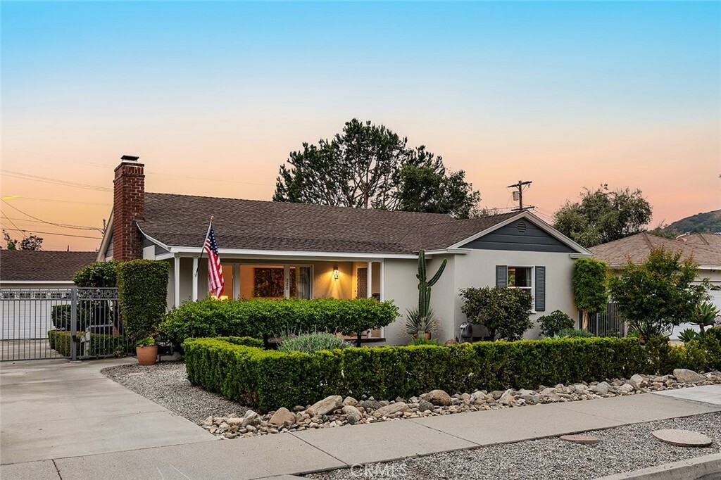 Property Photo: 880 Arwin Street CA 91103