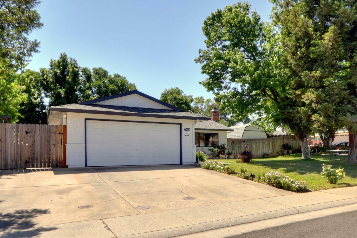 Property Photo: 7463 Versailles Way CA 95842