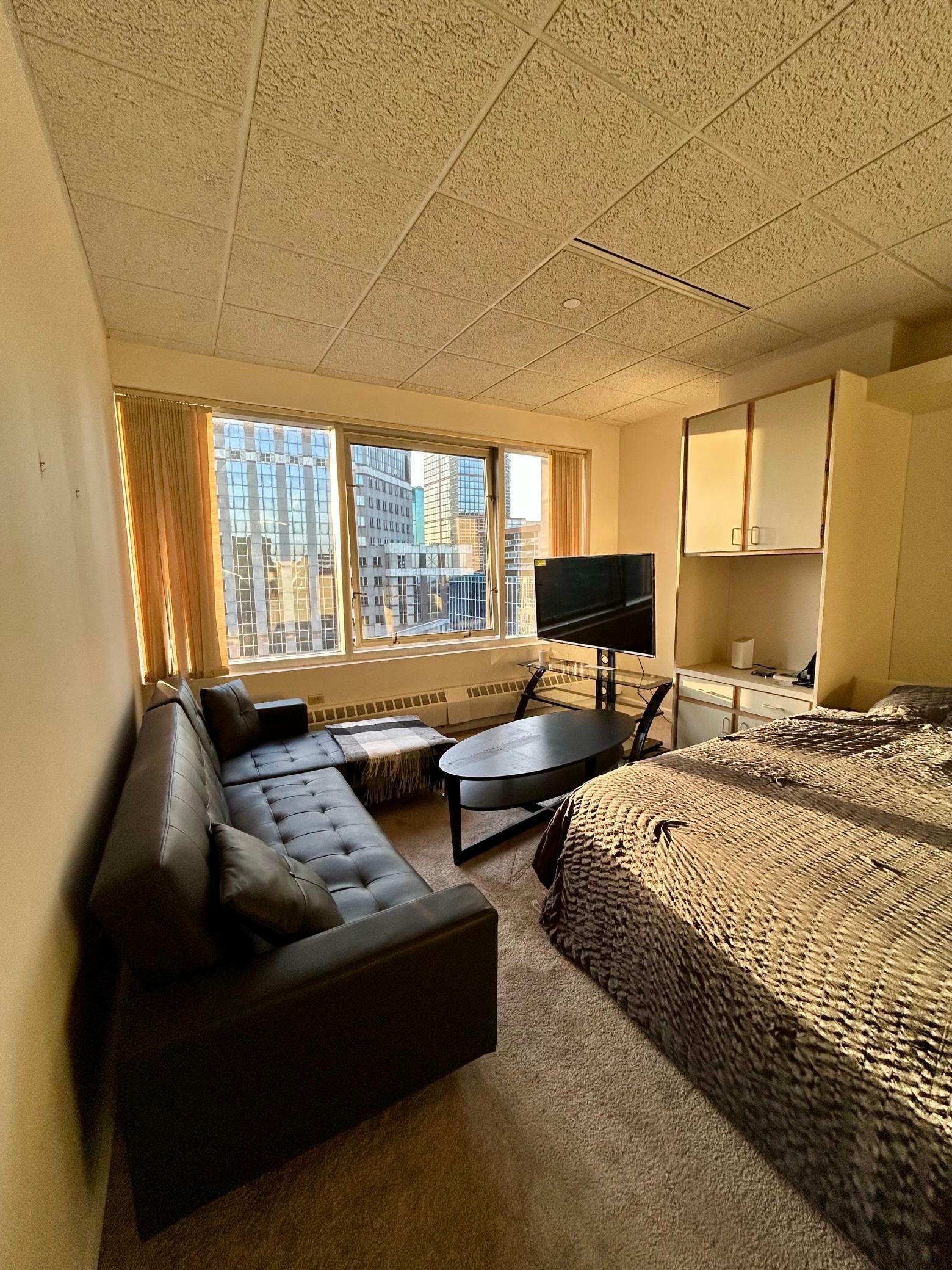 Property Photo: 431 S 7th Street 2629 MN 55415