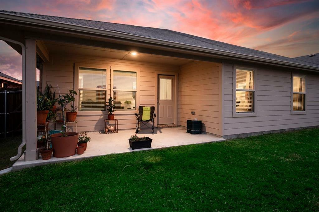 Property Photo: 16508 Hay Valley Drive TX 76247