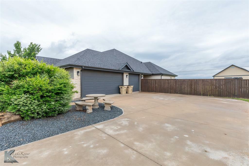Property Photo: 217 Angie Lane TX 79602