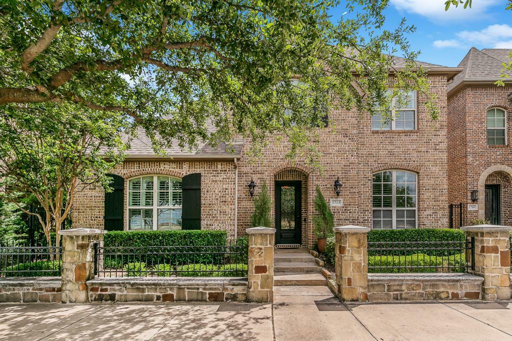 Property Photo: 1713 Riviera Lane TX 76092
