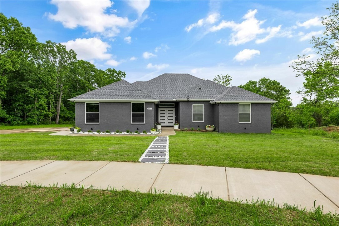 901 Red Cedar Place  Rogers AR 72756 photo