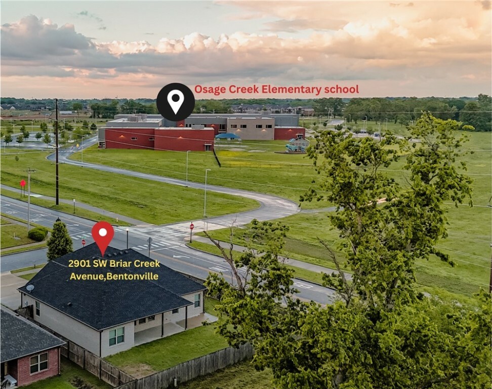 Property Photo: 2901 SW Briar Creek Avenue AR 72713