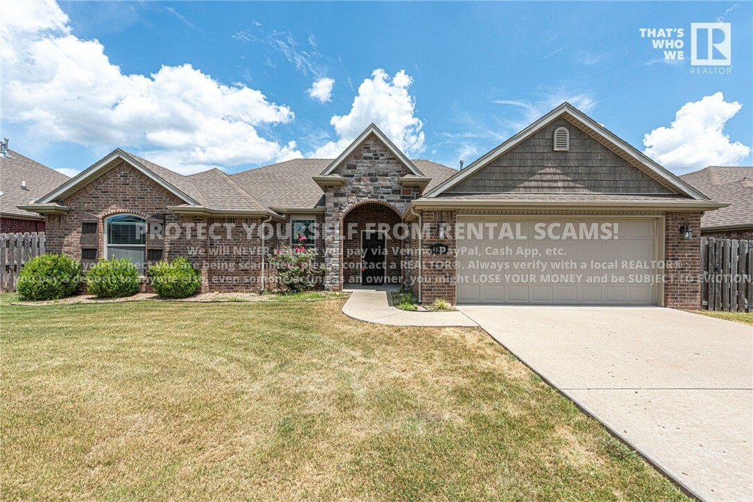Property Photo: 4620 W Wales Drive AR 72704