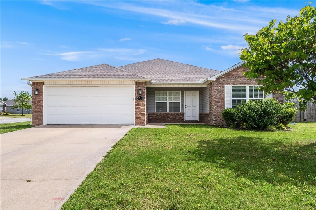 Property Photo: 3728 Alliance Drive AR 72764