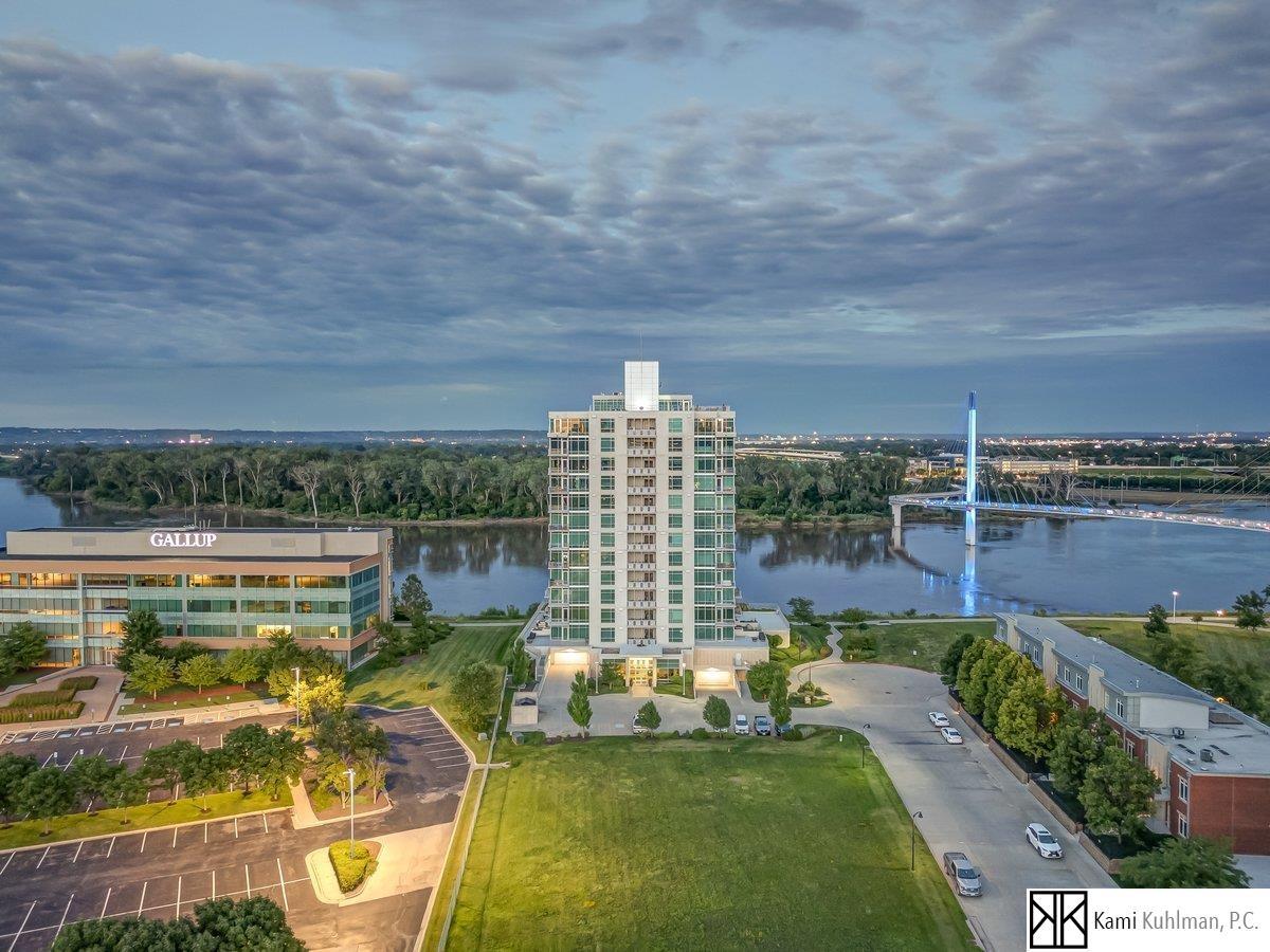 Property Photo: 444 Riverfront Plaza 801 NE 68102
