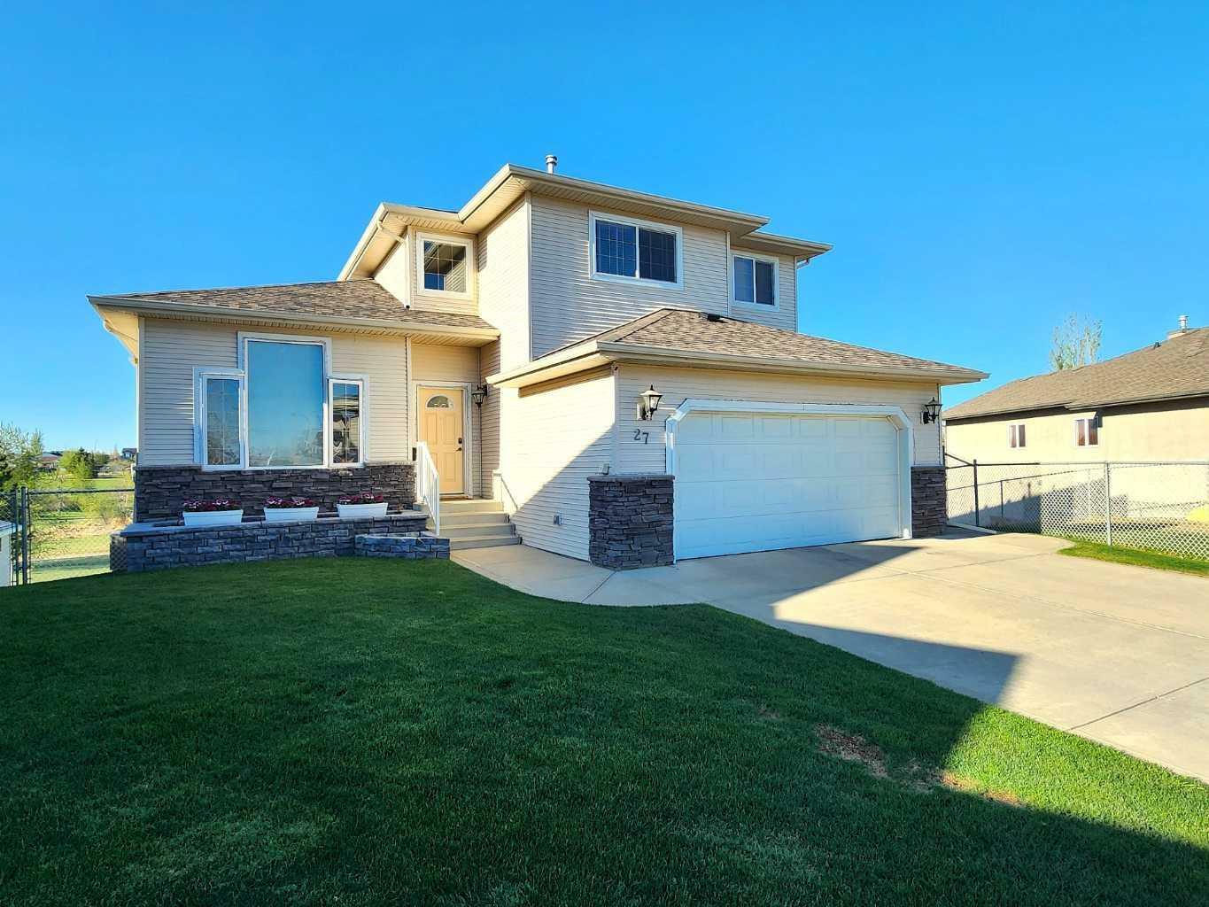 27 Parkview Close  Blackfalds AB T4M 0G1 photo
