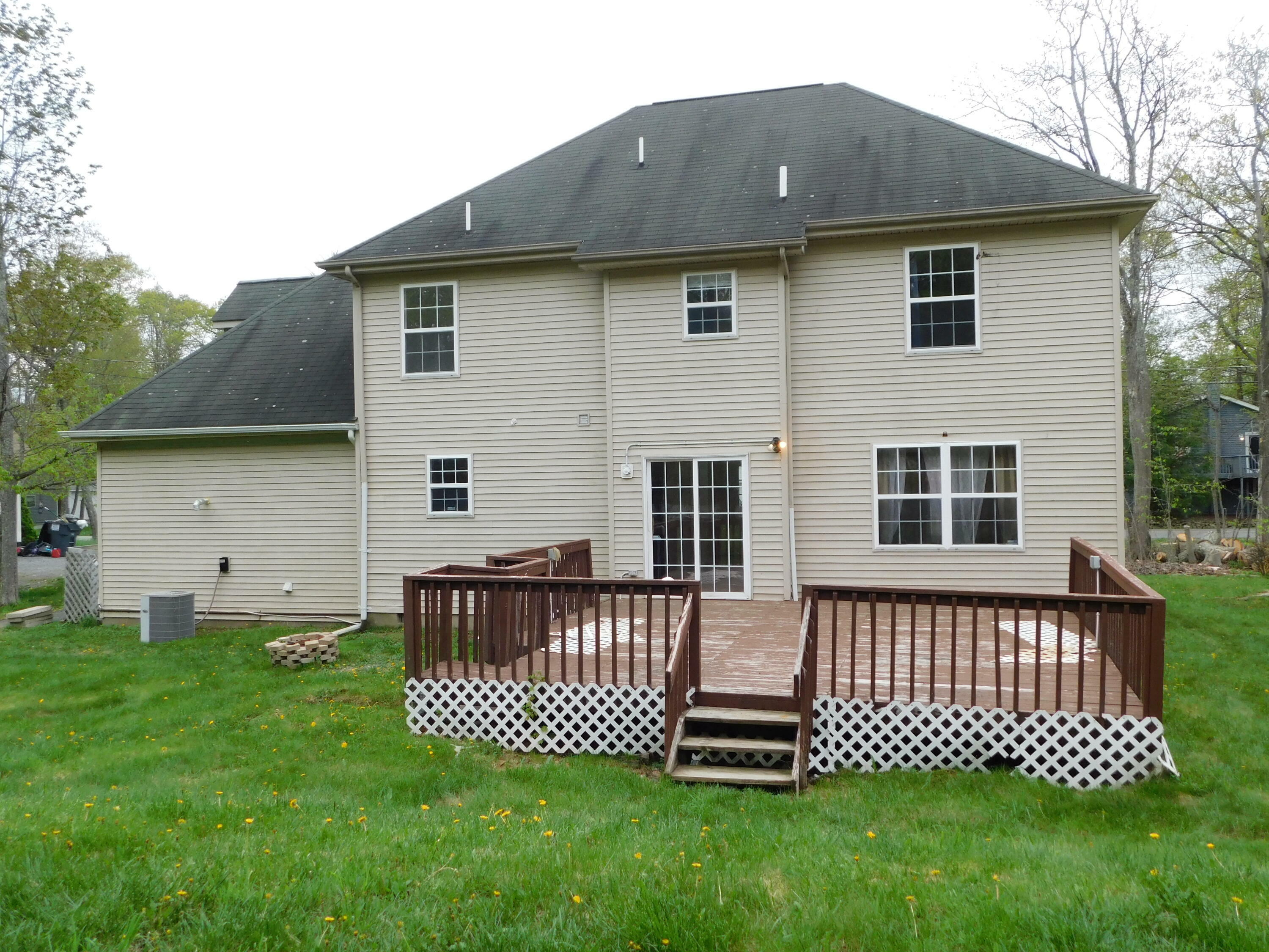 Property Photo: 8150 Mayfair Road PA 18466