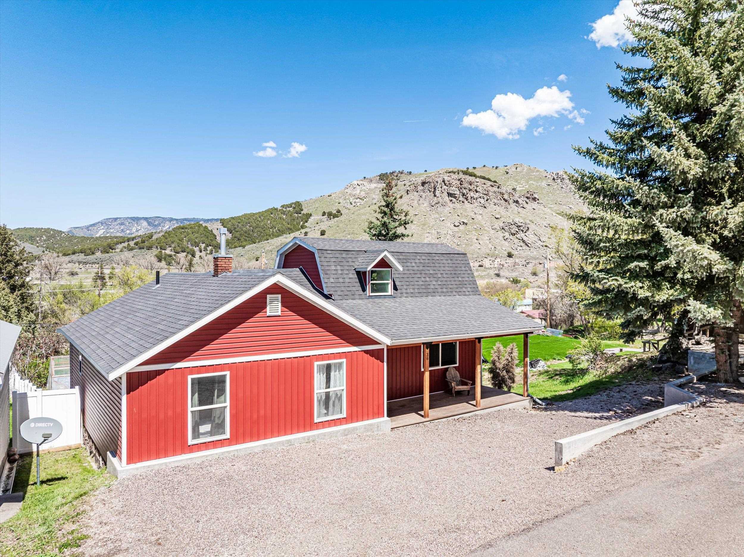 Property Photo: 36 E Booth ID 83246