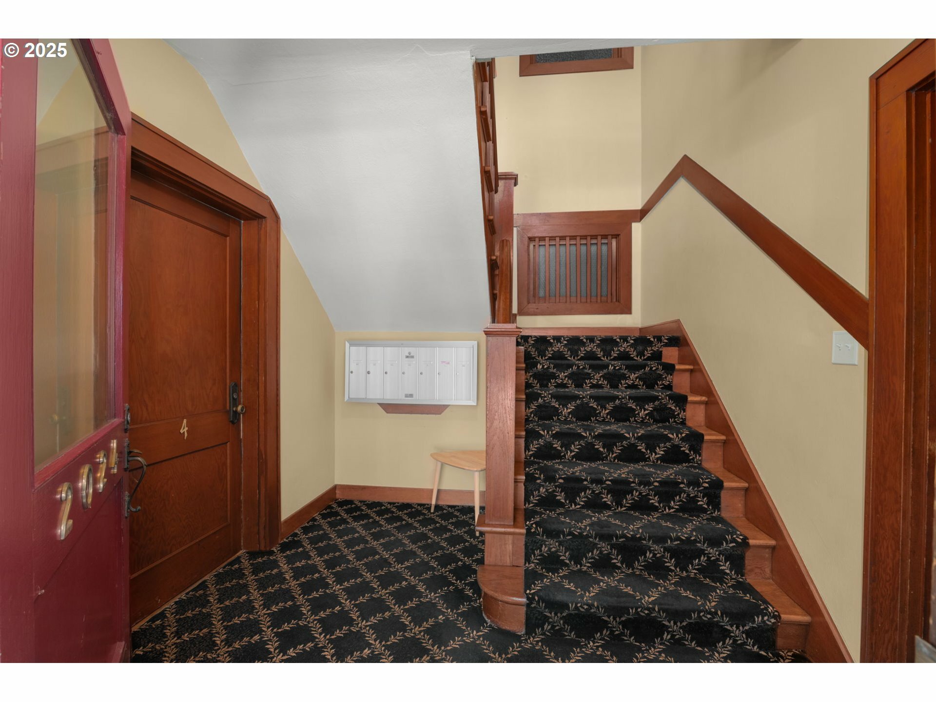 Property Photo: 2024 NW Overton St 4 OR 97209