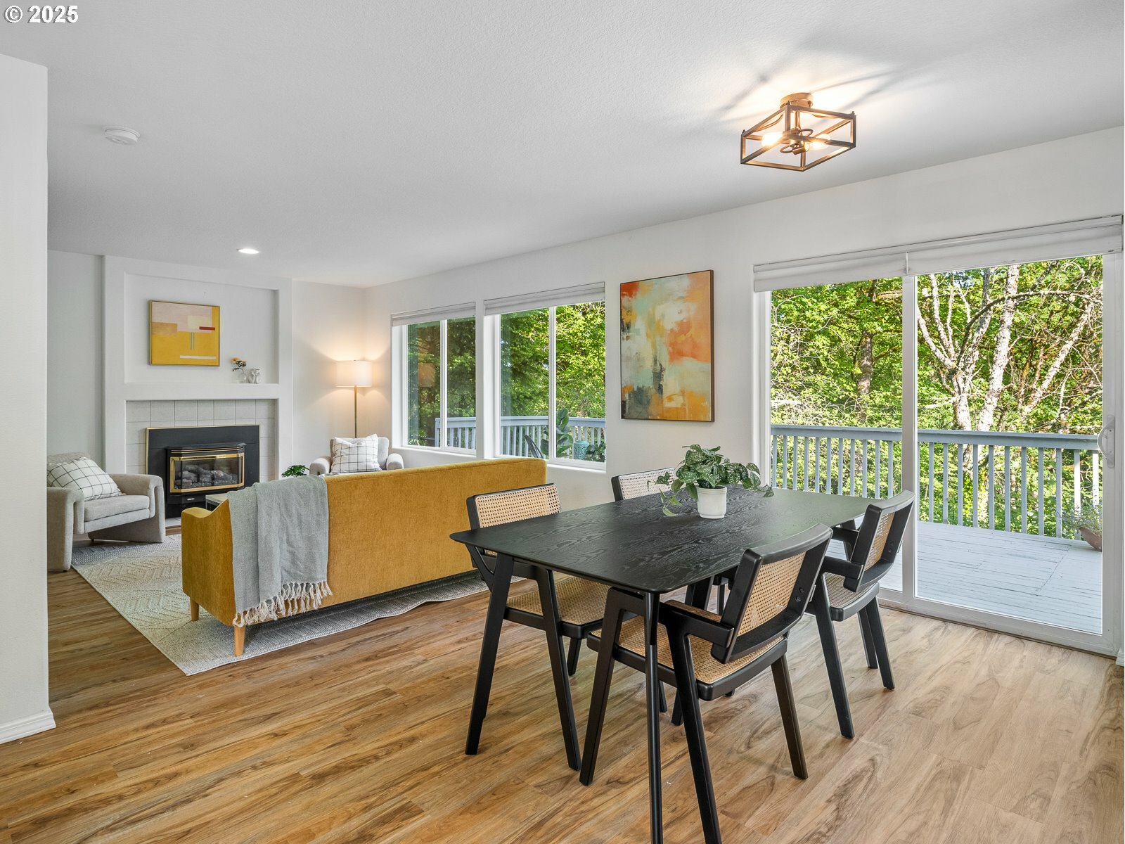 Property Photo: 68 SE 47th Cir OR 97080