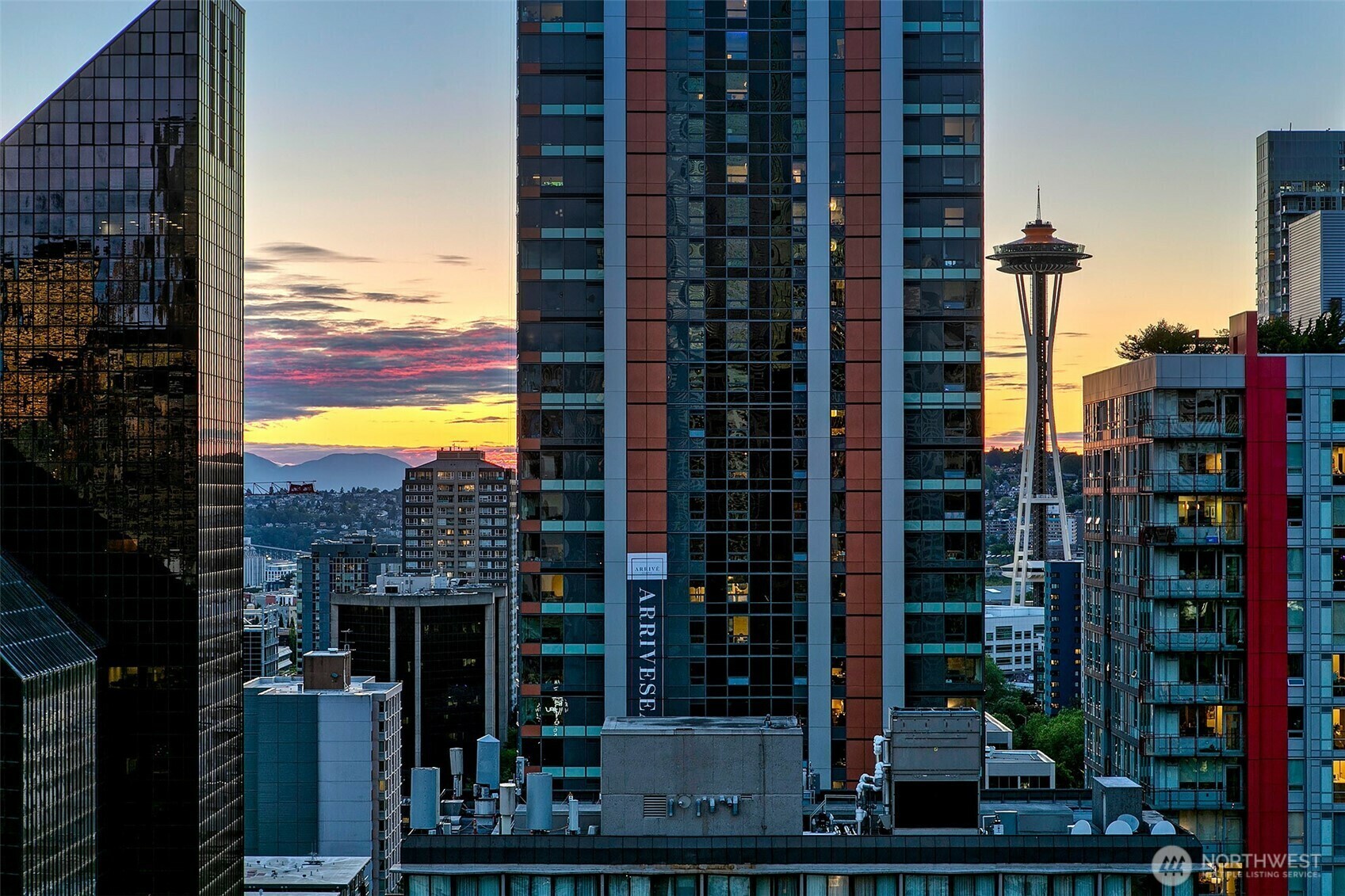 Property Photo: 1920 4th Avenue 2101 WA 98101