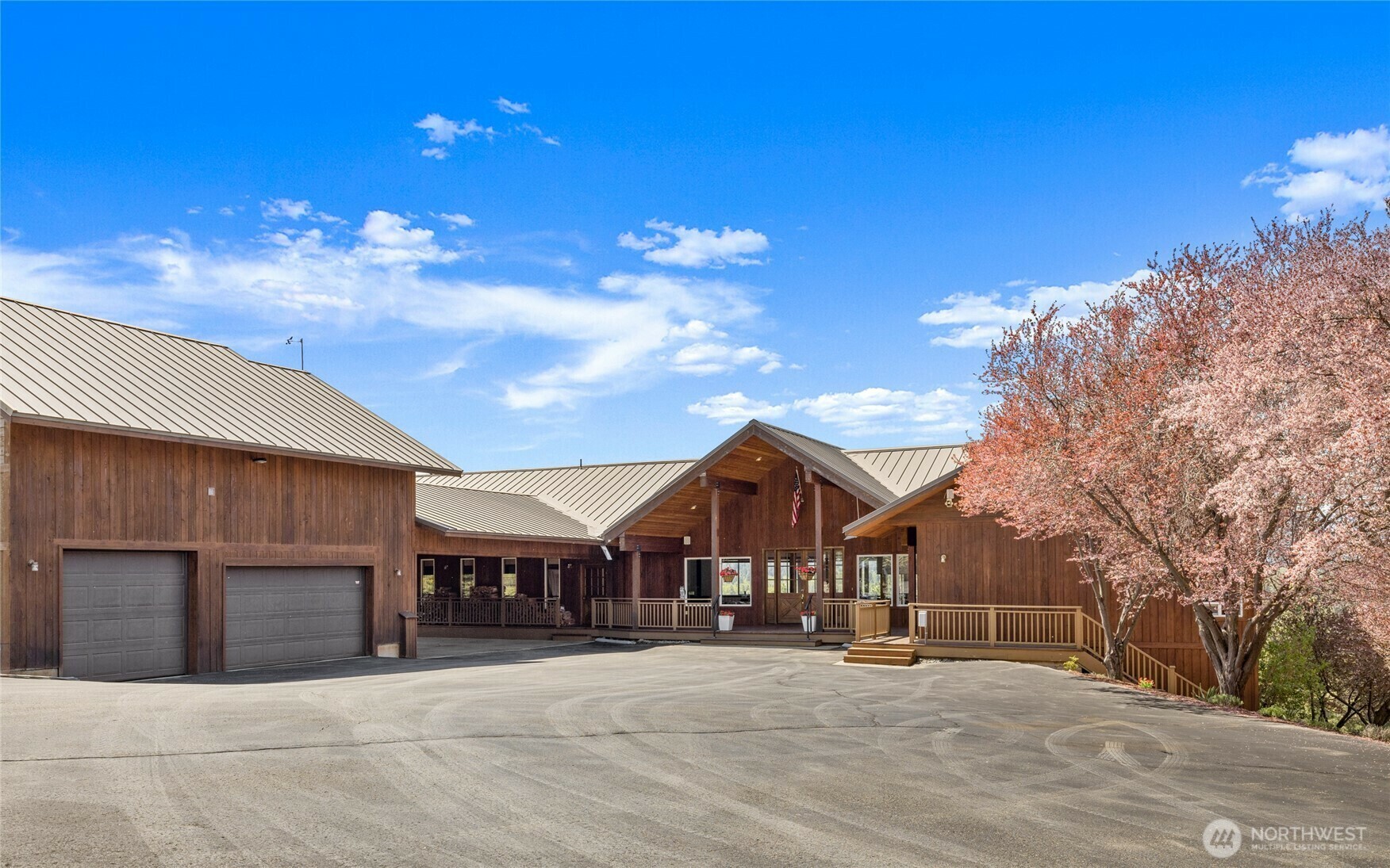 Property Photo: 2262 Lambert Road WA 98922