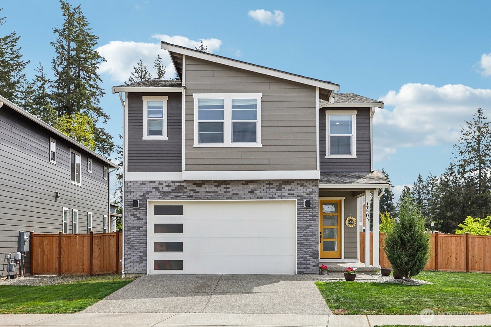 Property Photo: 17503 SE 254th Street WA 98042