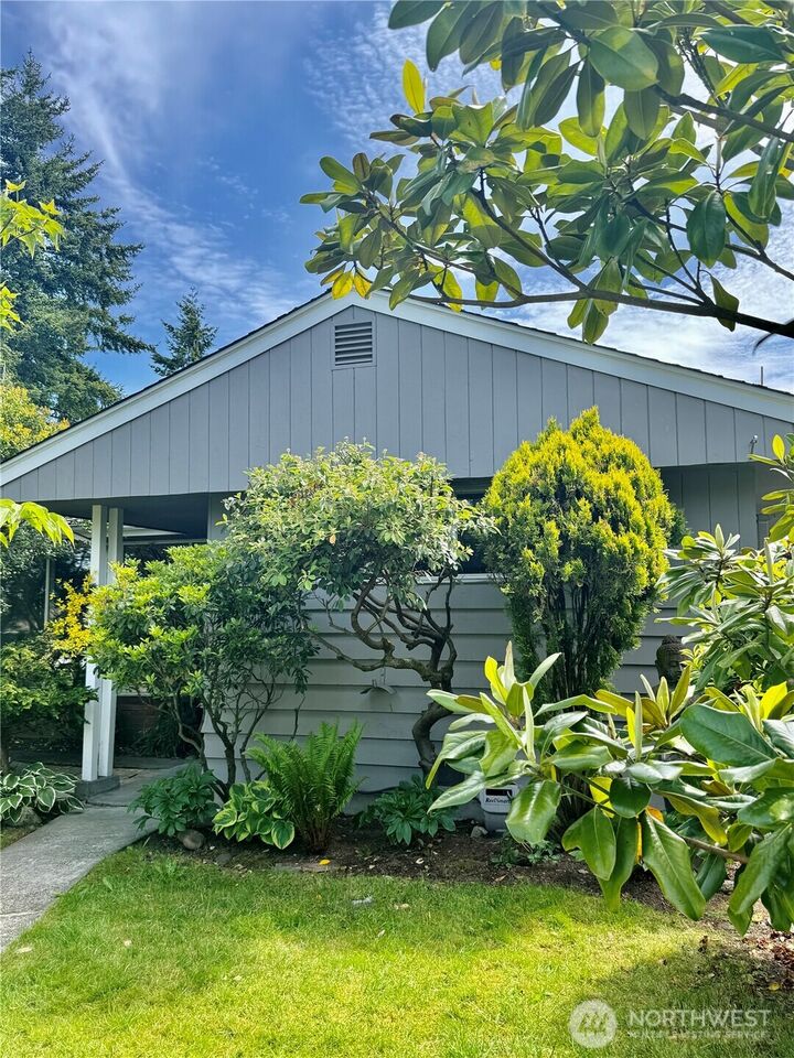 Property Photo: 2509 SW Portland Court WA 98106