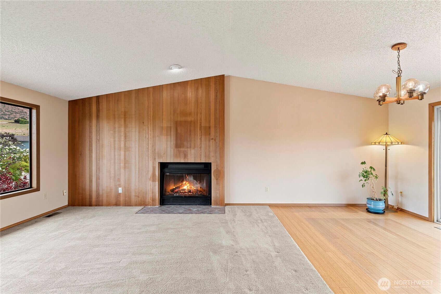 Property Photo: 920 11th Street NE WA 98802