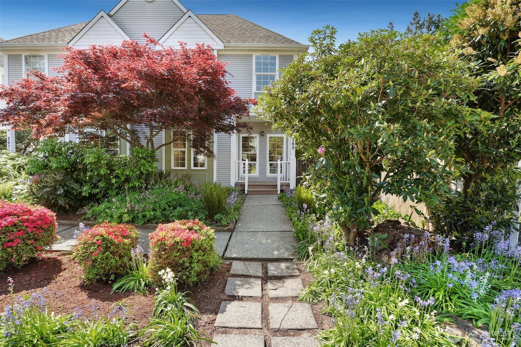 Property Photo: 265 NE Birch Street 265 WA 98027