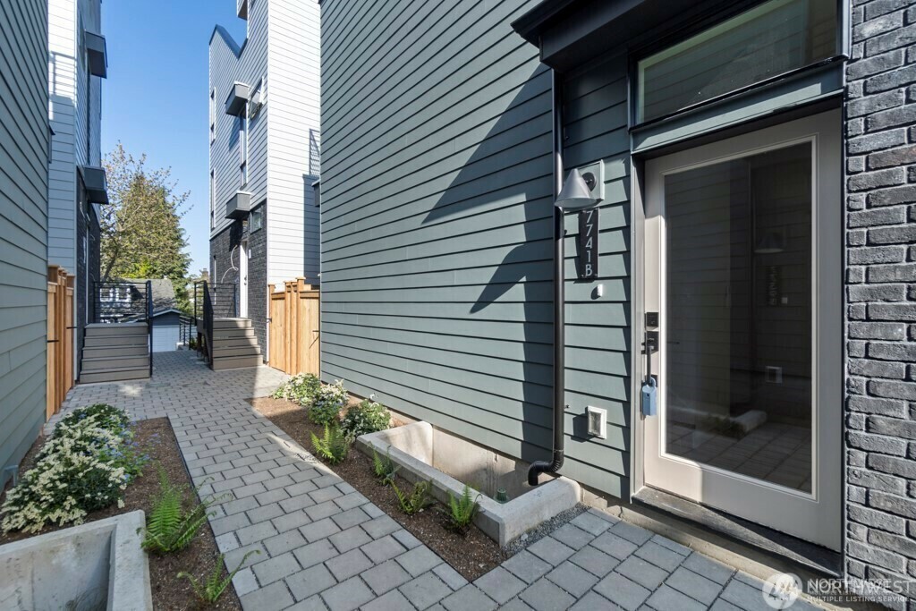 7741  15th Avenue NE B  Seattle WA 98115 photo