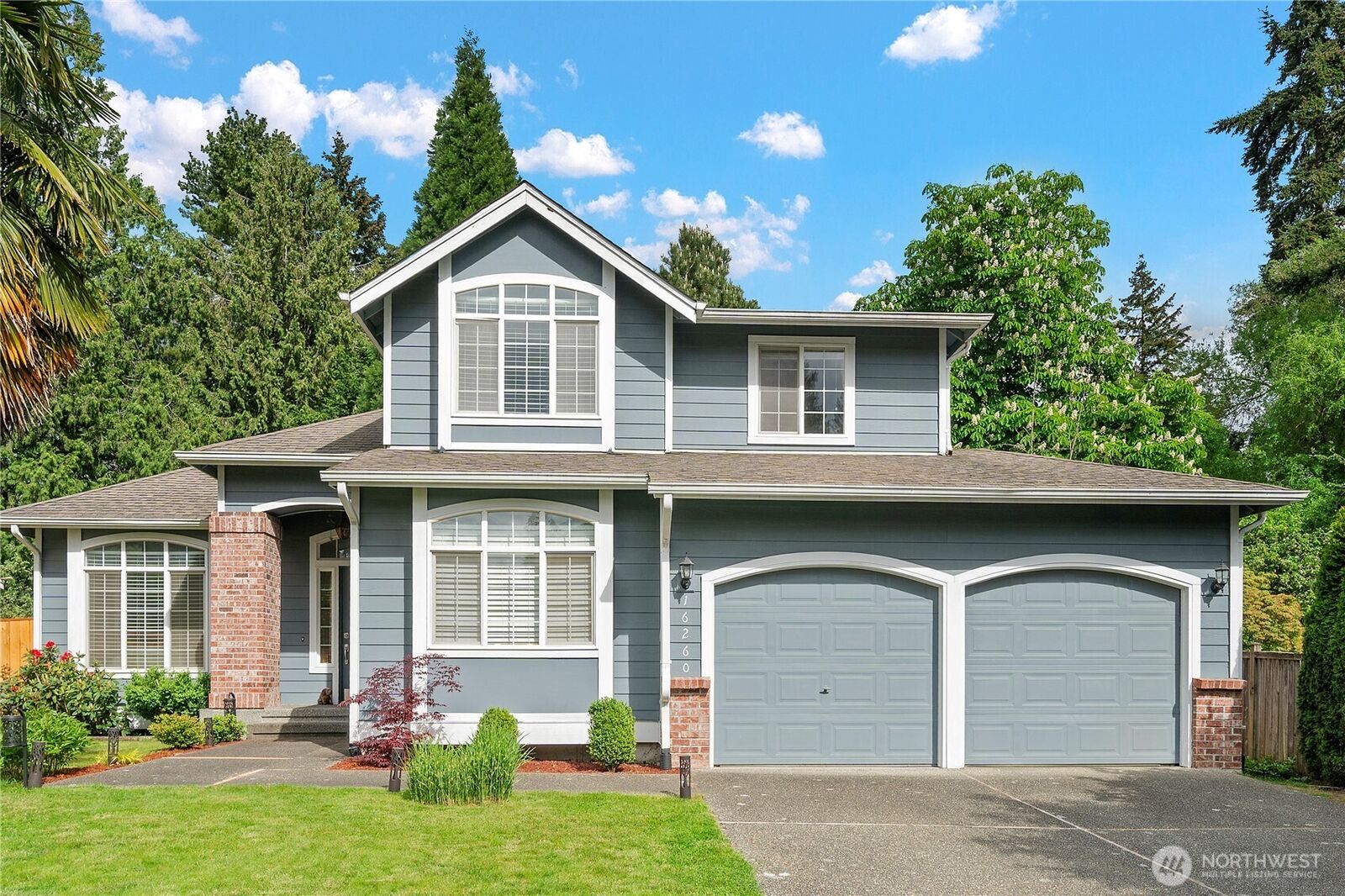 Property Photo: 16260 11th Avenue NE WA 98155
