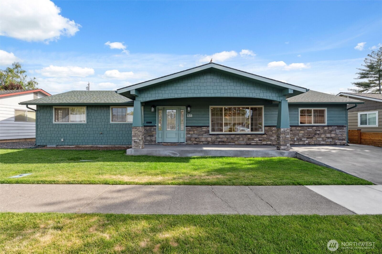 Property Photo: 133 Bradley Street WA 99362