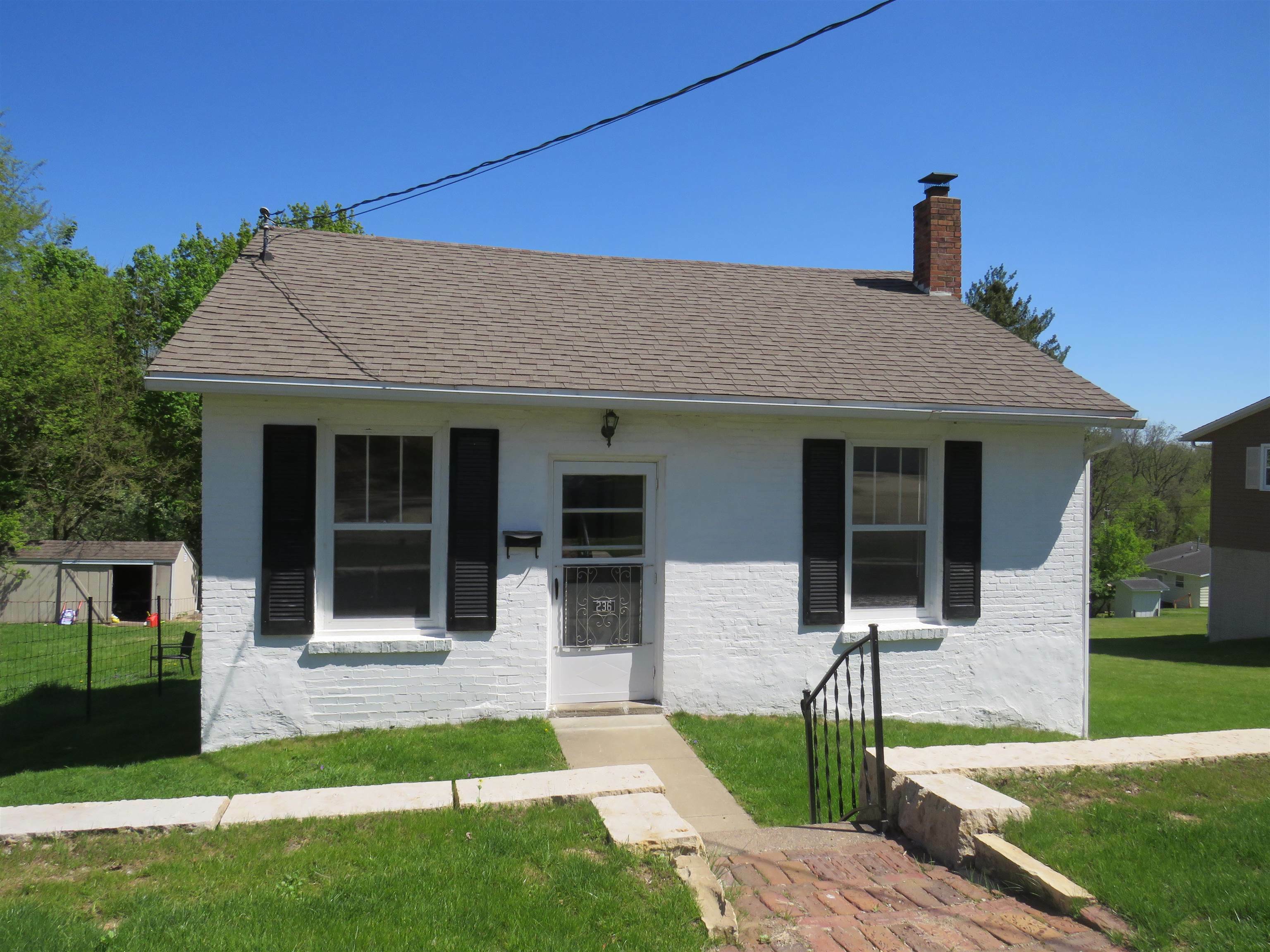 Property Photo: 236 S Hickory Street IL 61036