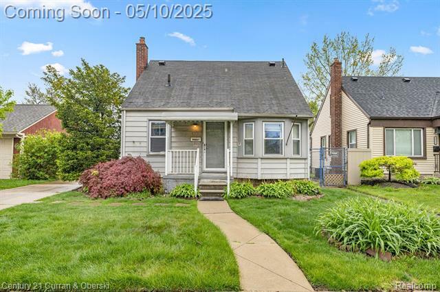 Property Photo: 18310 Harman Street MI 48122