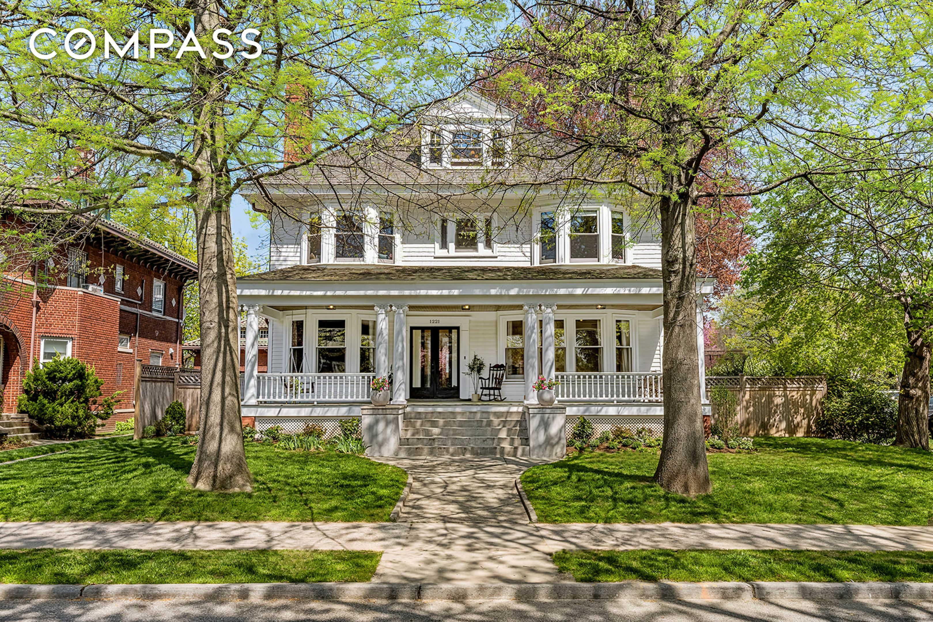 Property Photo: 1221 Albemarle Road NY 11218