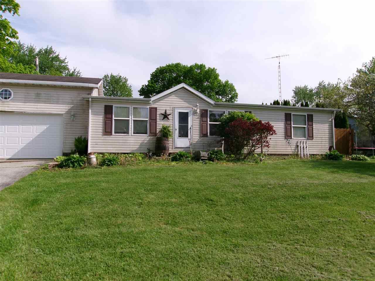 Property Photo:  1203 Fairacres Road  IN 47374 