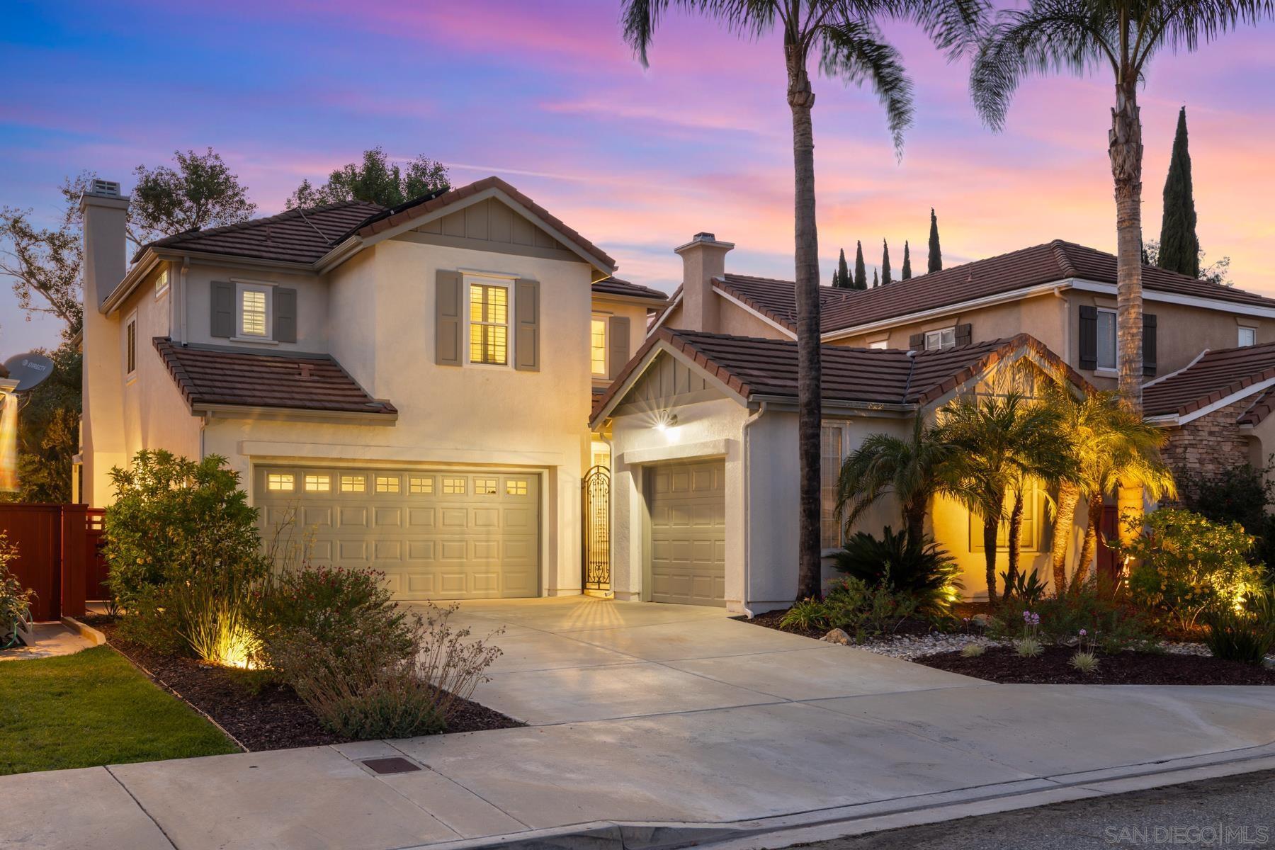 Property Photo: 554 Golf Glen Dr CA 92069
