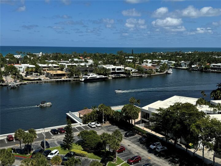 Property Photo:  20505 E Country Club Dr 1436  FL 33180 
