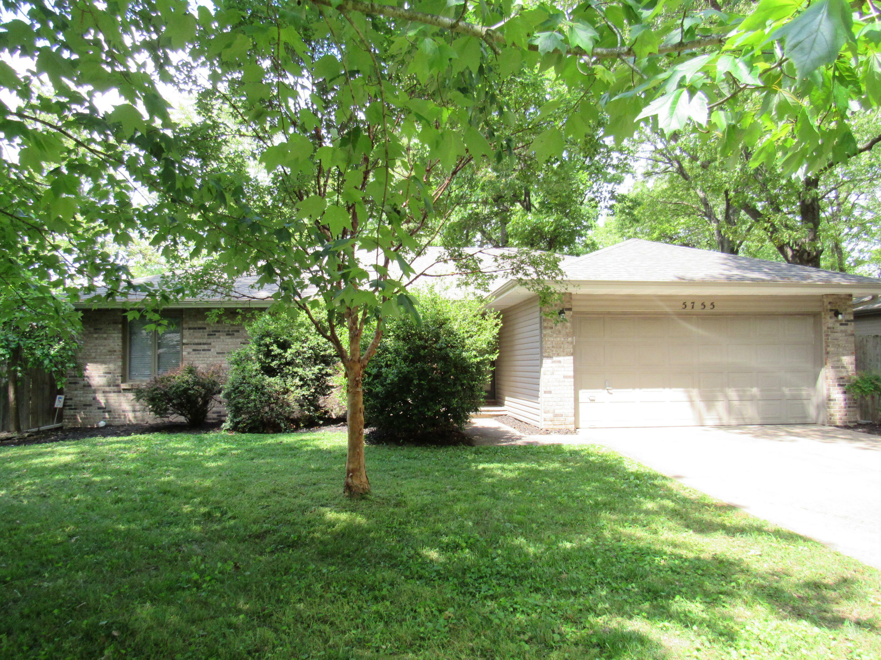 Property Photo: 5755 S Morning Glory Lane MO 65619