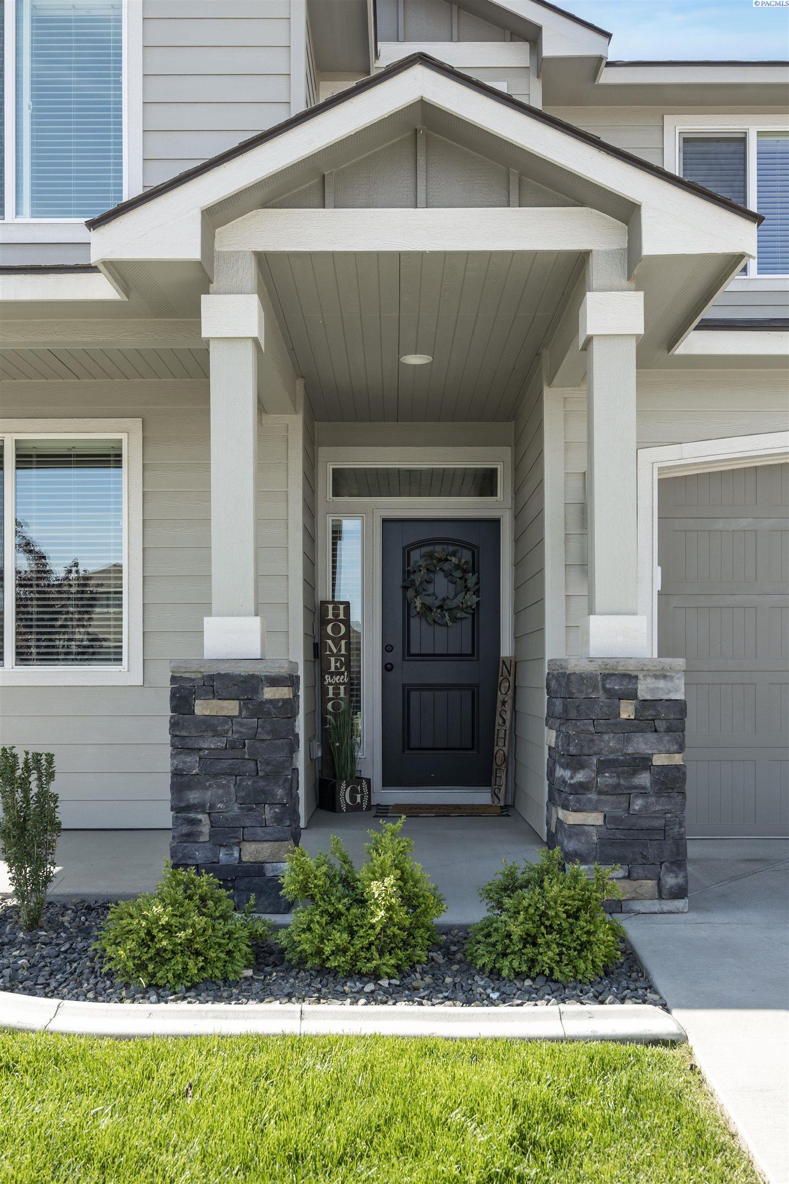 Property Photo: 7037 W 35th Ave WA 99338