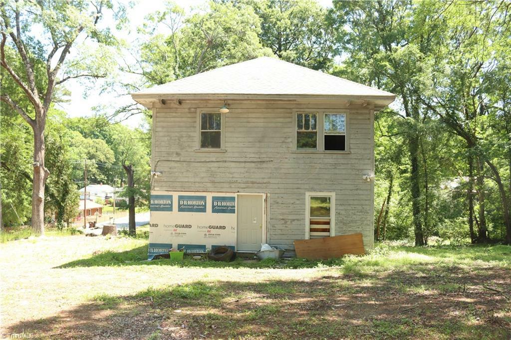 Property Photo: 1433 Larkin Street NC 27262
