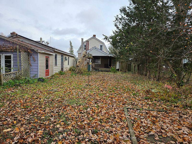 Property Photo: 19 Broad Street ON K0K 2T0