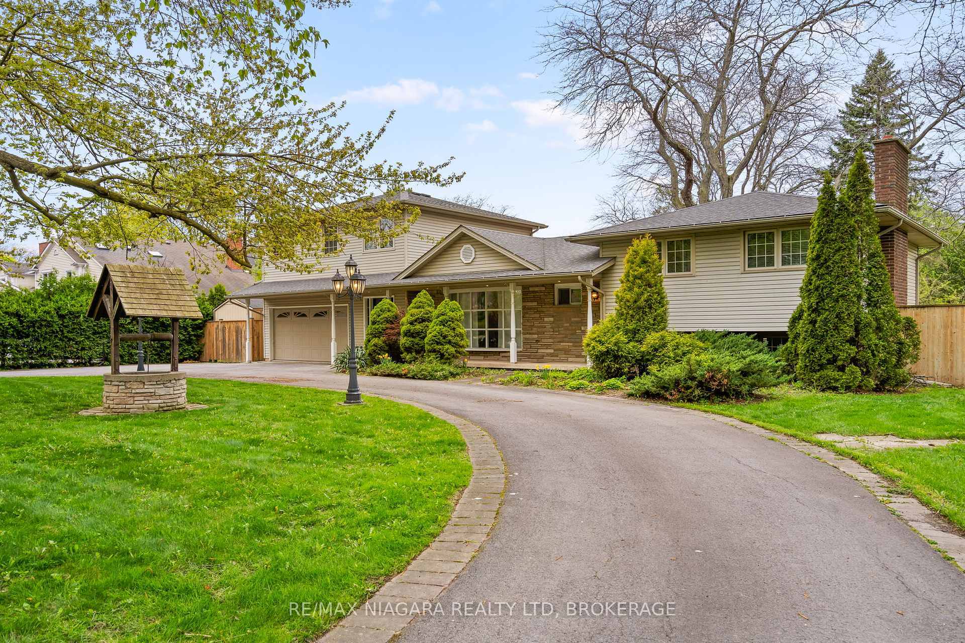 Property Photo:  375 Mississauga Street N  ON L0S 1J0 