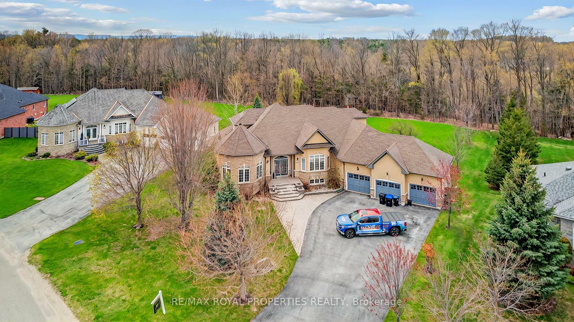 Property Photo: 6 Basswood Drive ON L9Z 0A9