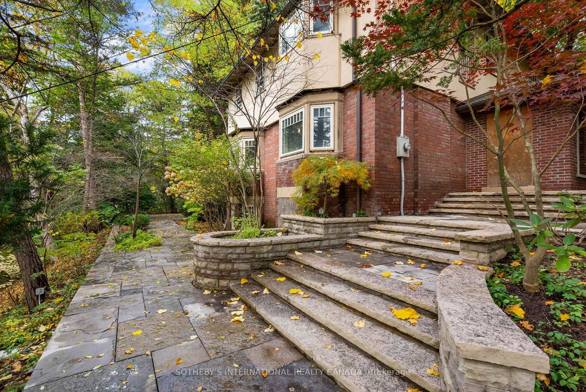 56 Roxborough Drive  Toronto ON M4W 1X1 photo